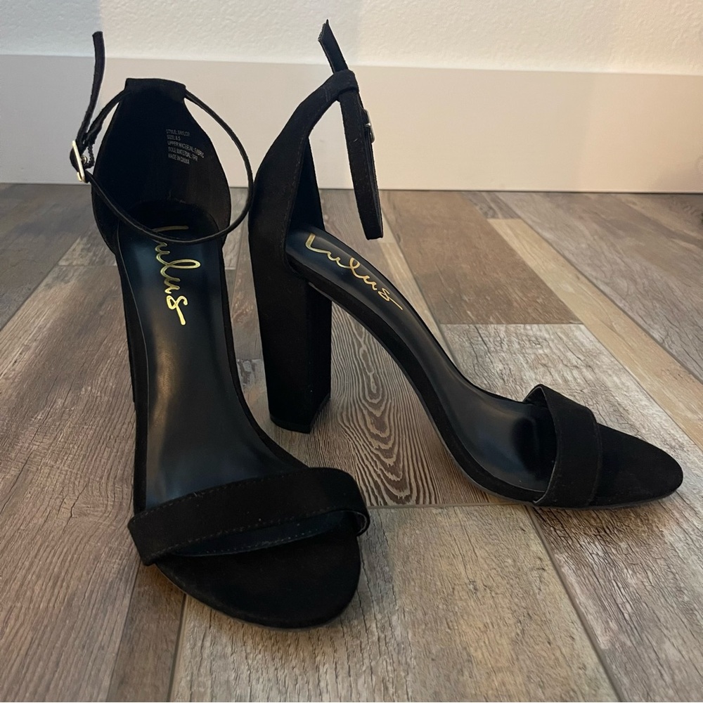 Lulu's Black Suede 4” Block Heels Ankle Strap Women’s 8.5